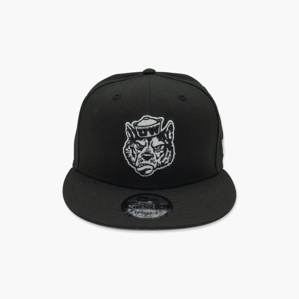Washington Huskies Sailor Dawg Black & White Monotone Snapback Supply